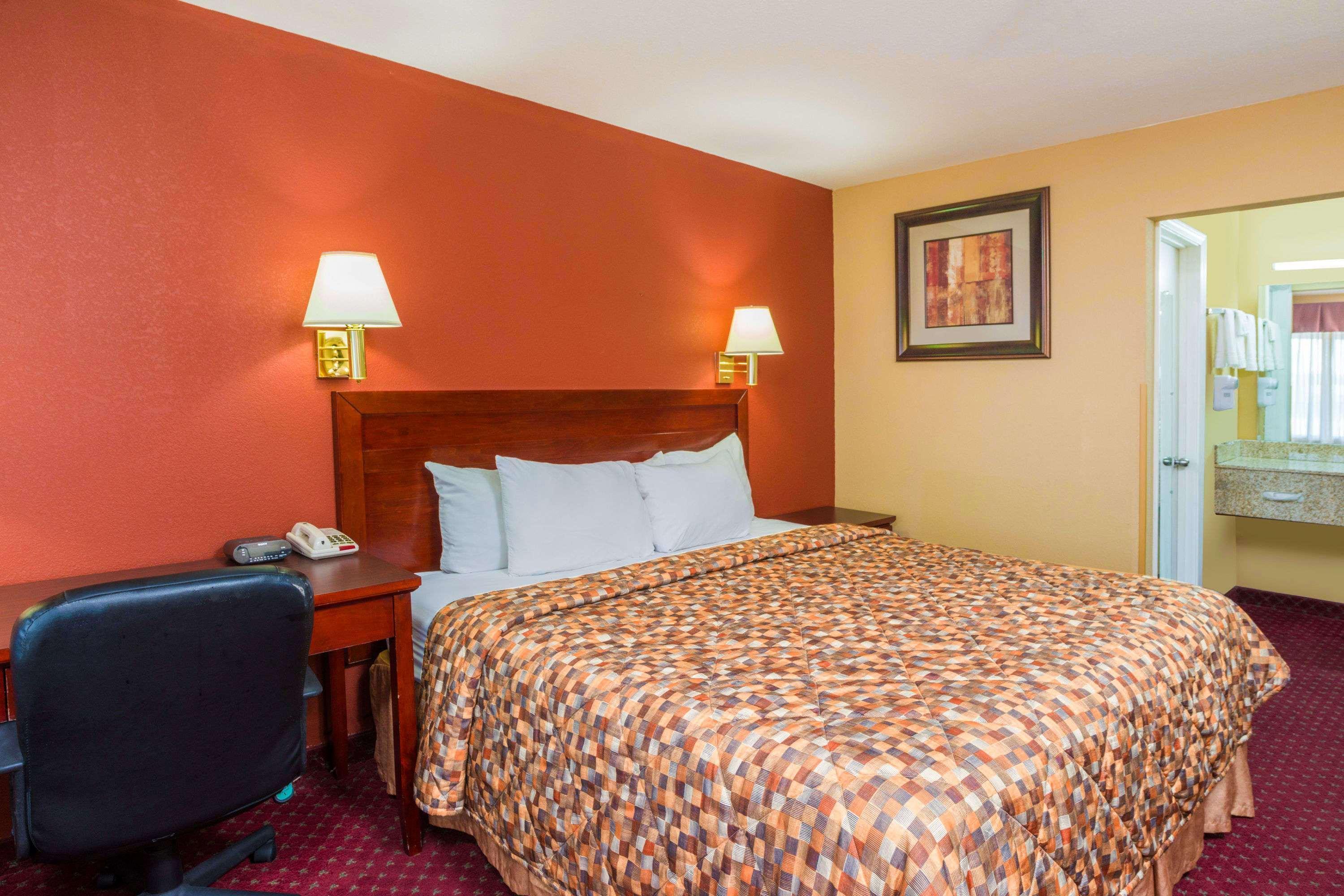 Days Inn By Wyndham St. Robert Waynesville/Ft. Leonard Wood Kültér fotó