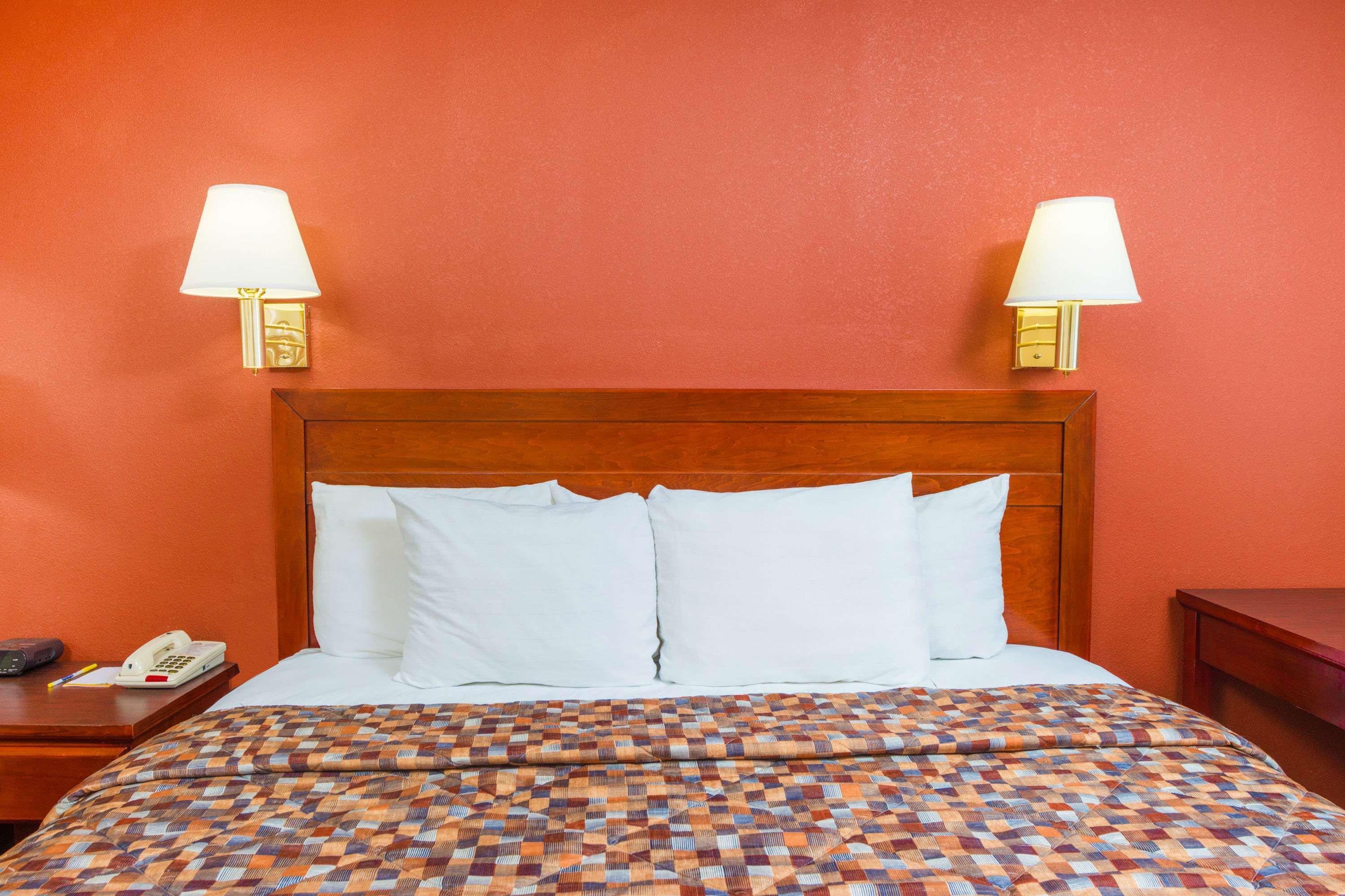 Days Inn By Wyndham St. Robert Waynesville/Ft. Leonard Wood Kültér fotó